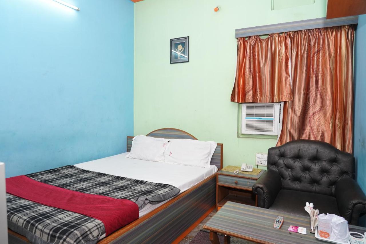 ホテルAastha Rourkela エクステリア 写真